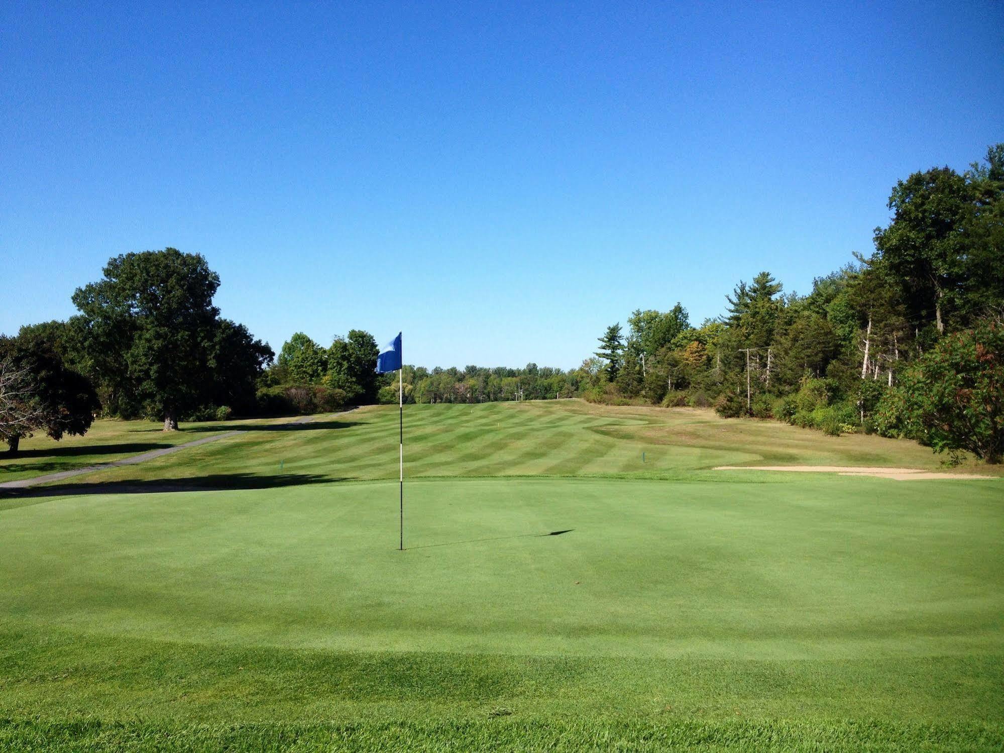 Bluff Point Golf Resort Plattsburgh Exterior photo